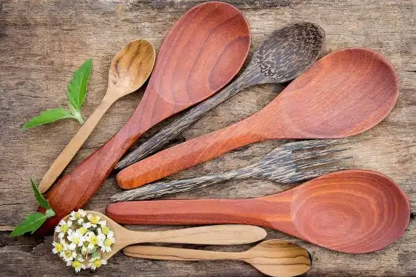 Les critères essentiels pour sélectionner vos ustensiles de cuisine de manière éclairée