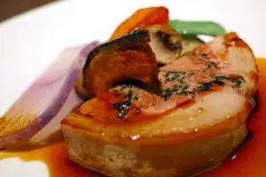 Foie gras de canard : un mets apprécié pour les fêtes !