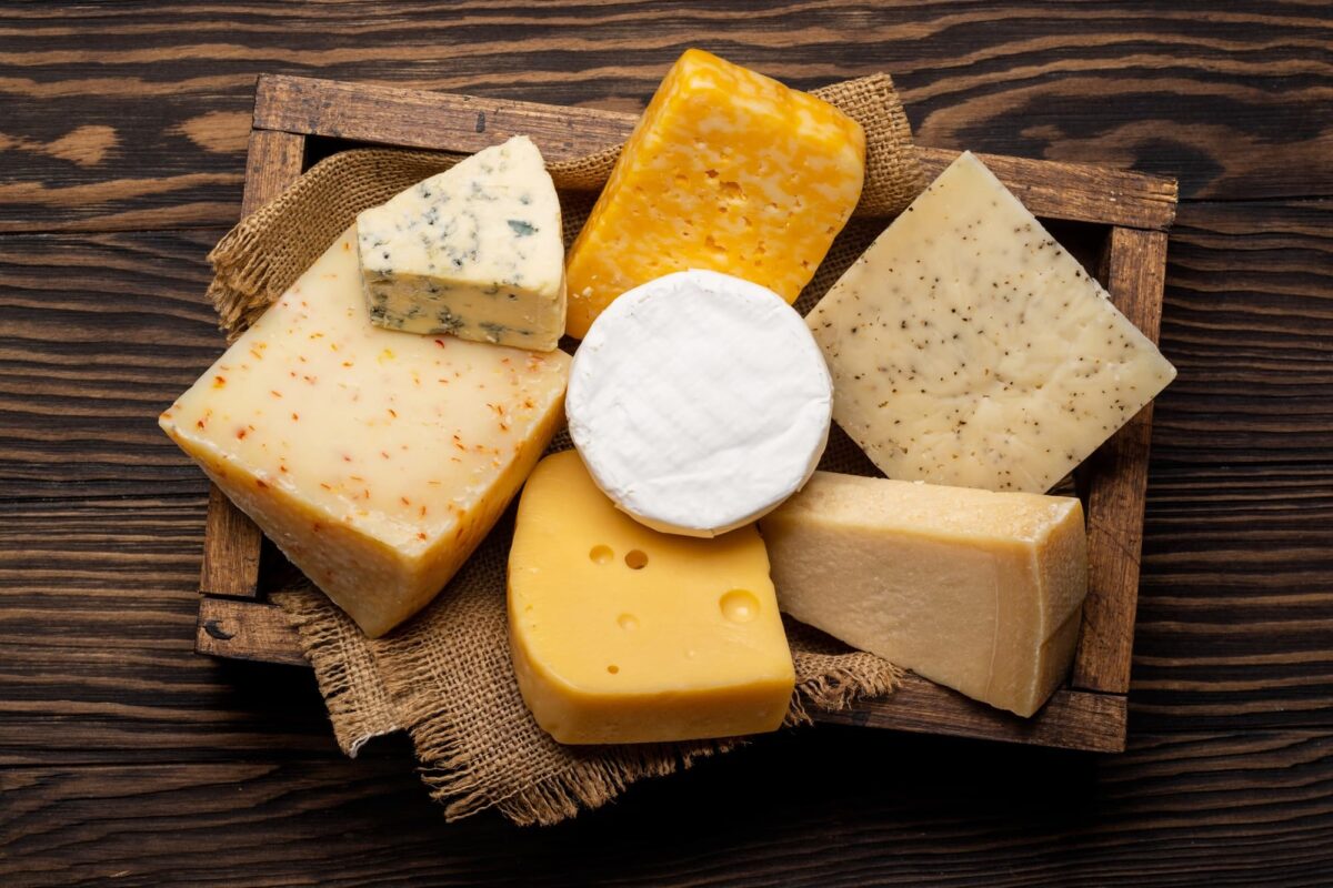Une dégustation mensuelle des délices fromagers avec une box fromage